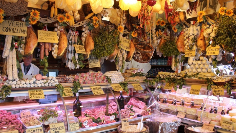 vente-MAZAUGUES-min_norcia_butchery_cold_cuts-342231